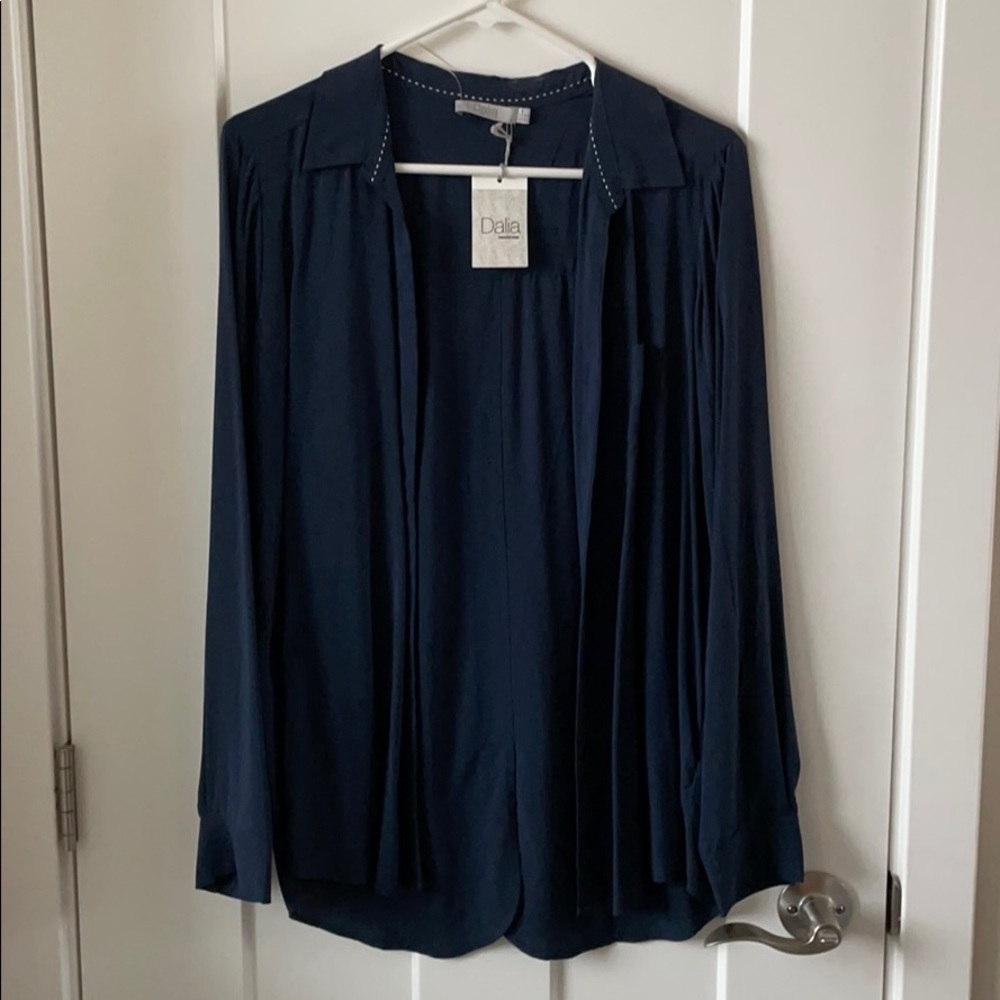Dalia navy blouse